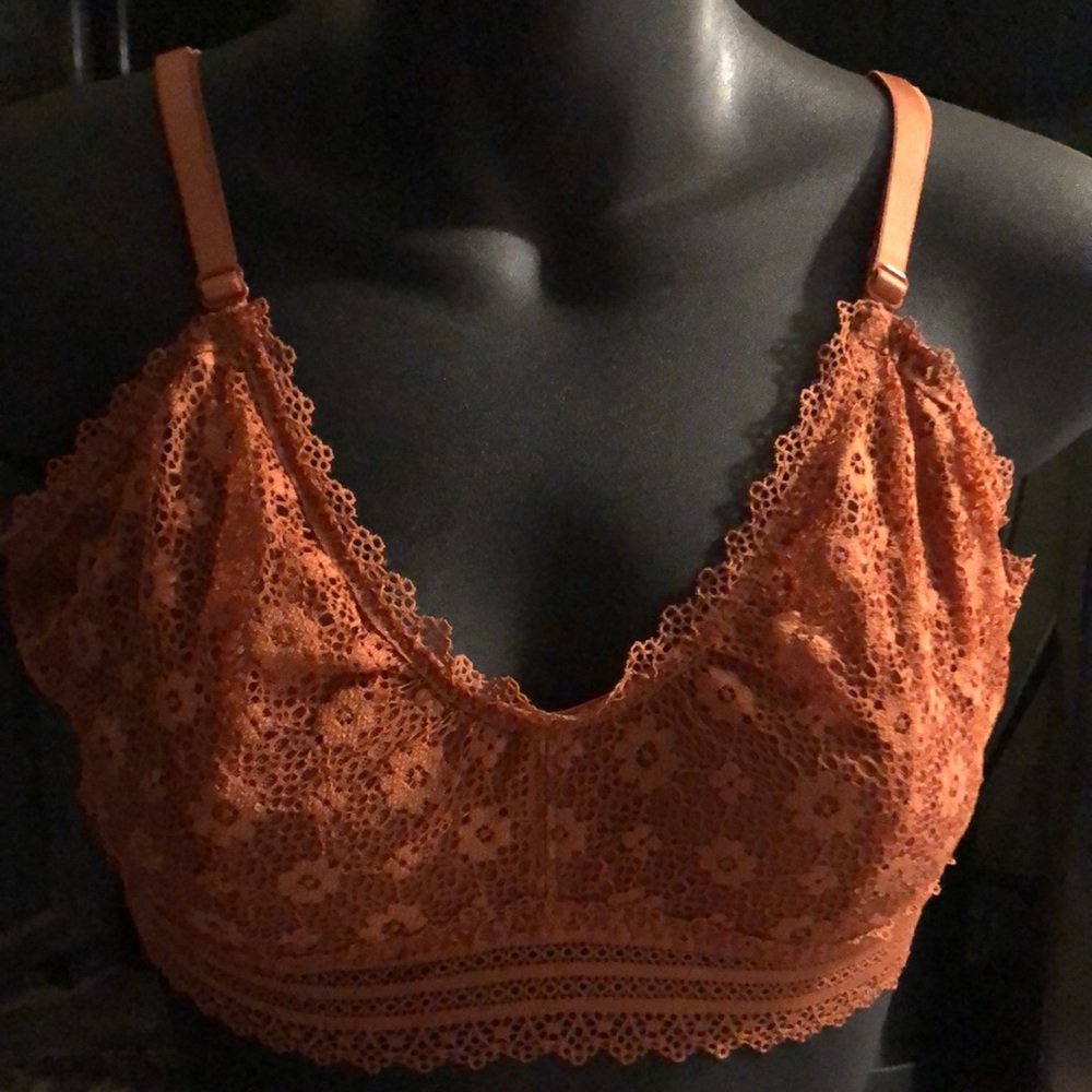 🚨B2G1 New VICTORIA SECRETS Spice Orange Lace Bra